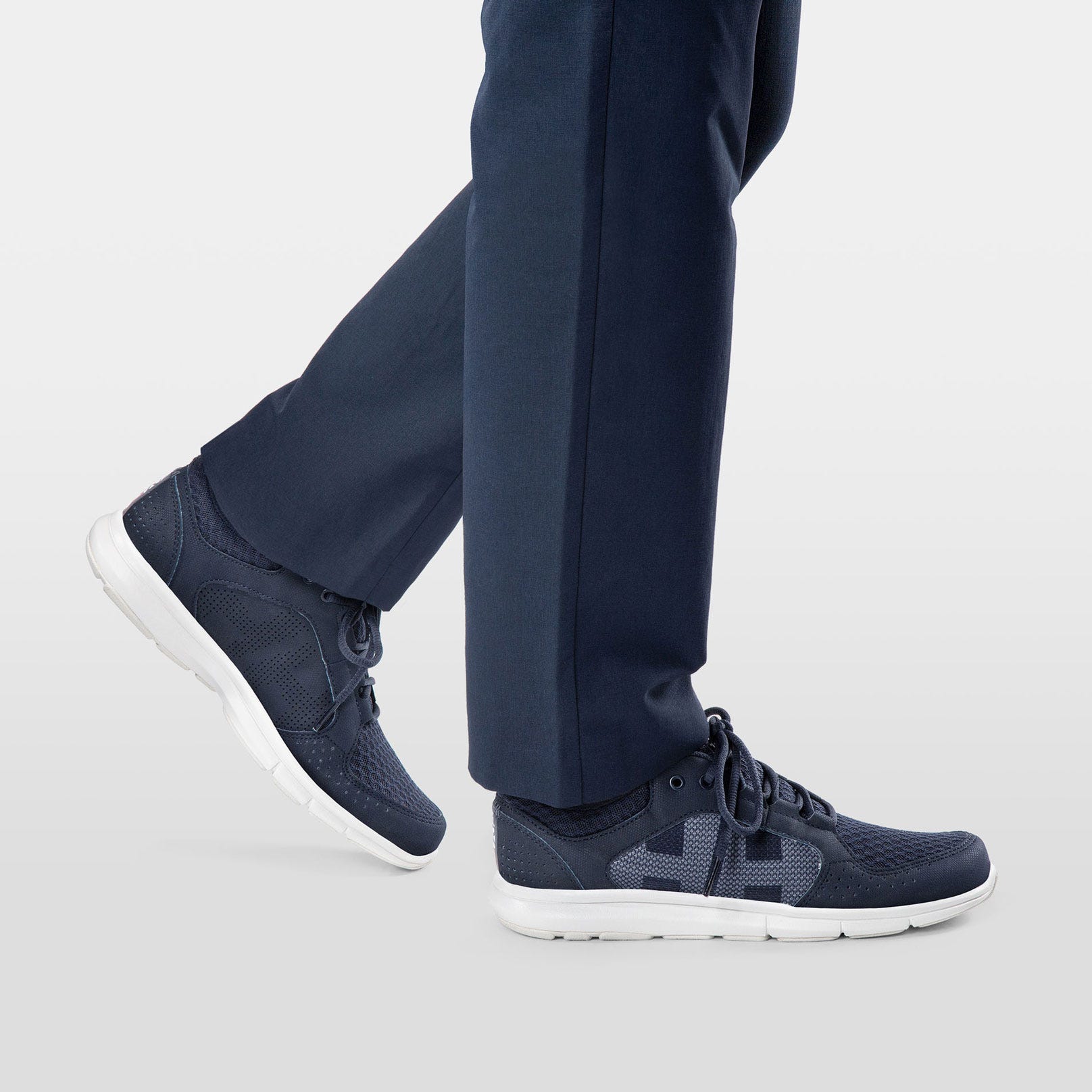 Women's Ahiga V4 HP Aqua-Trainers - 598 NAVY/OFF WHITE
