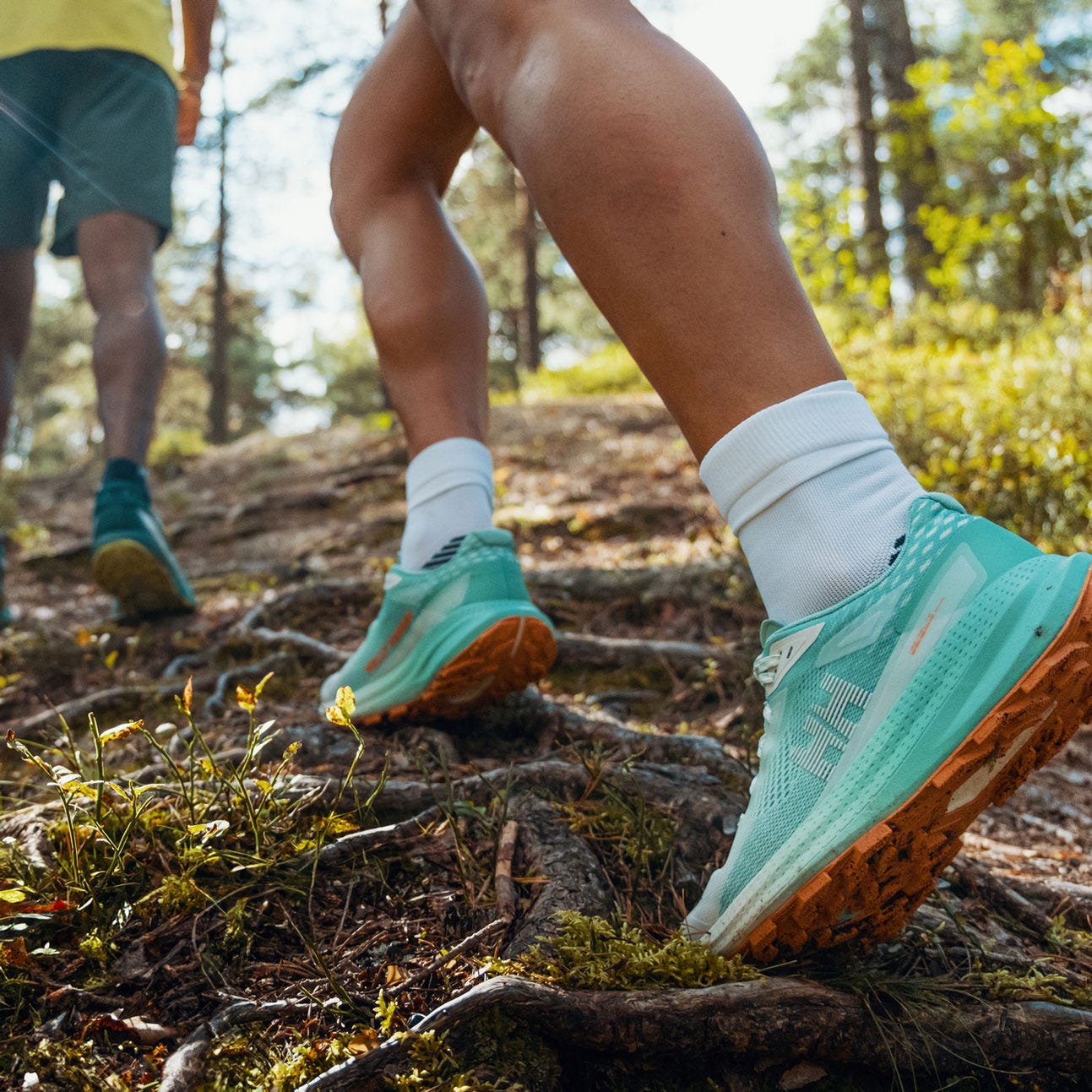 Women's Kestrel Trail Running Shoes - 416 LAGOON / APRICOT CRUSH