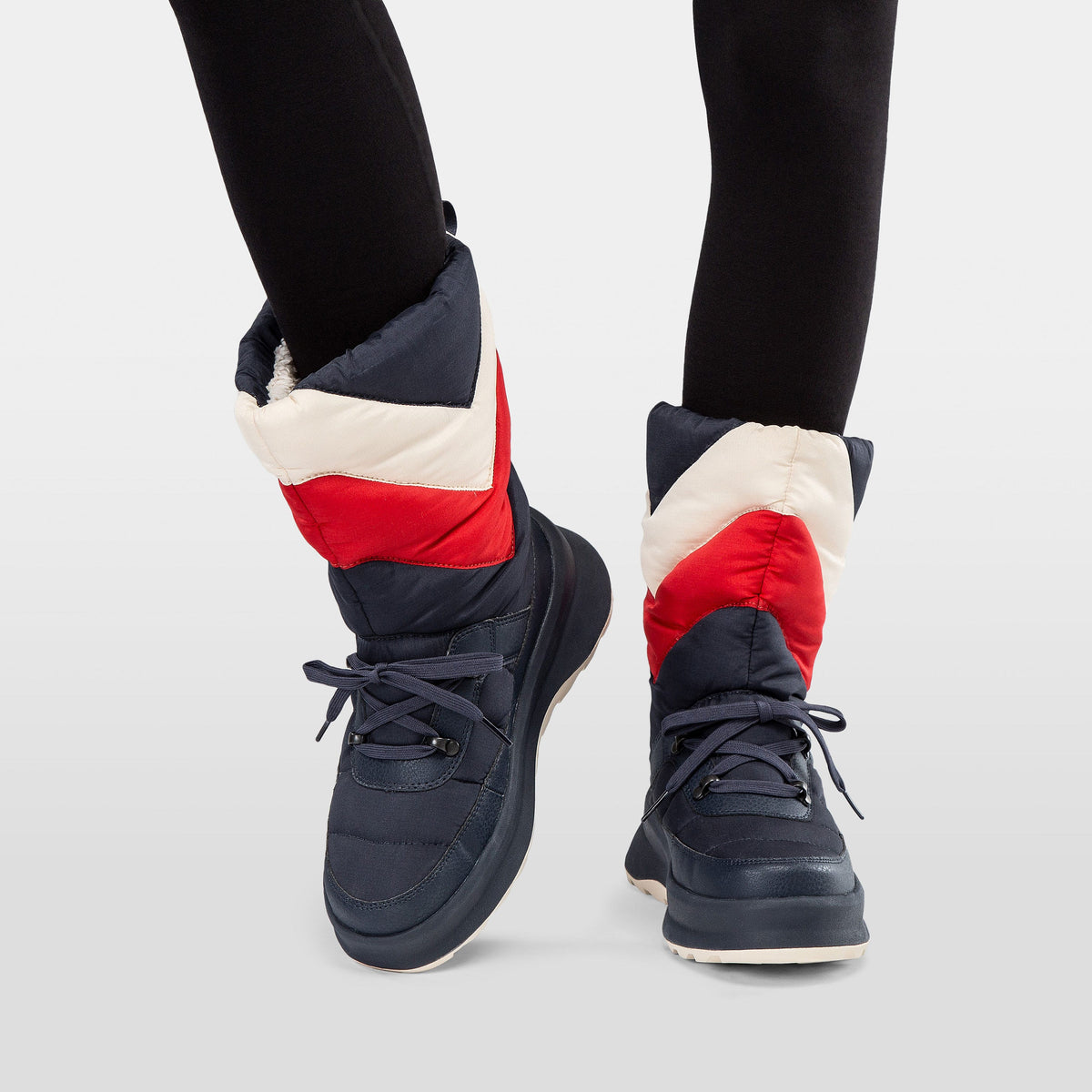 Women's Bliss Après Boots - 597 NAVY / CREAM