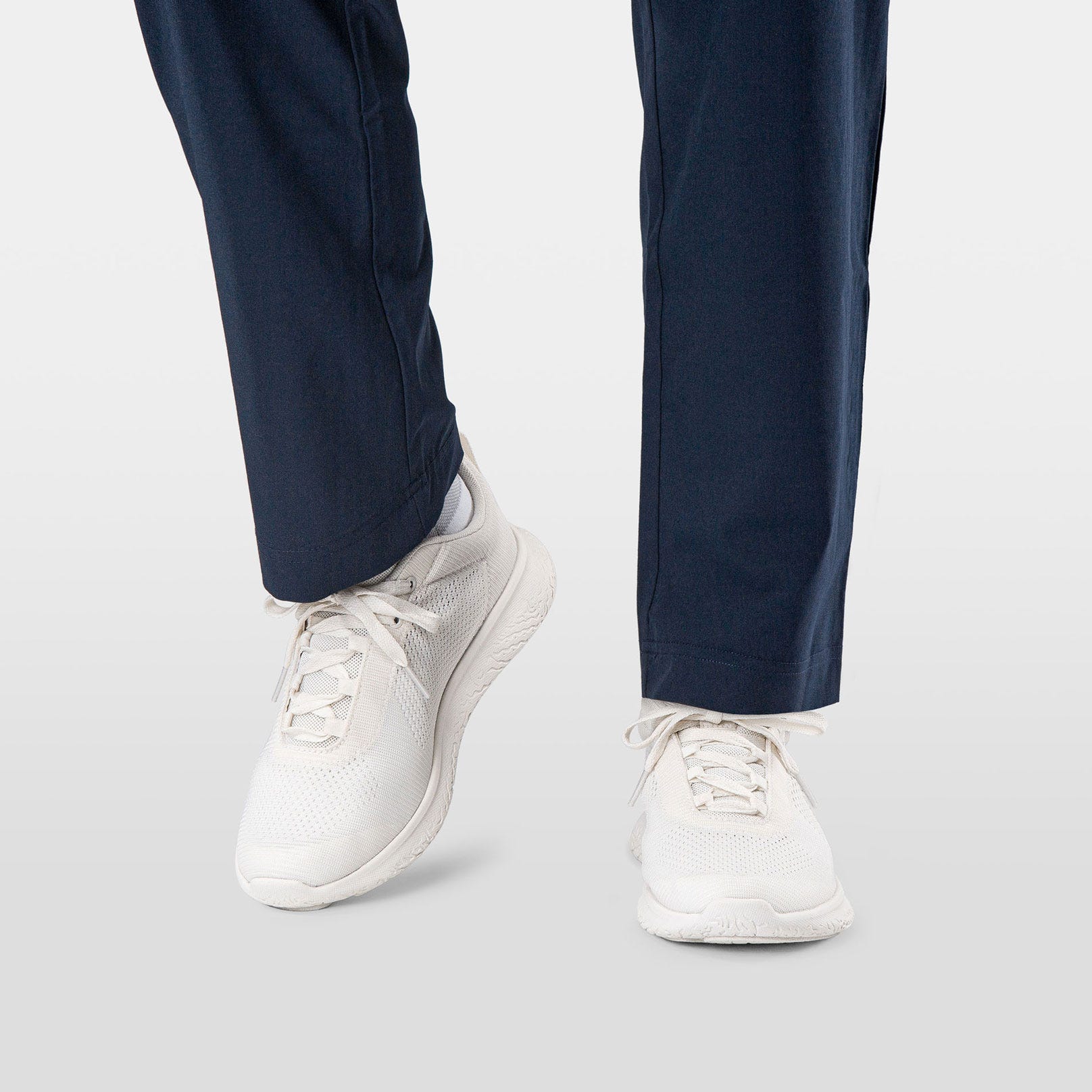 Women's Crew Light Shoes - 011 OFFWHITE