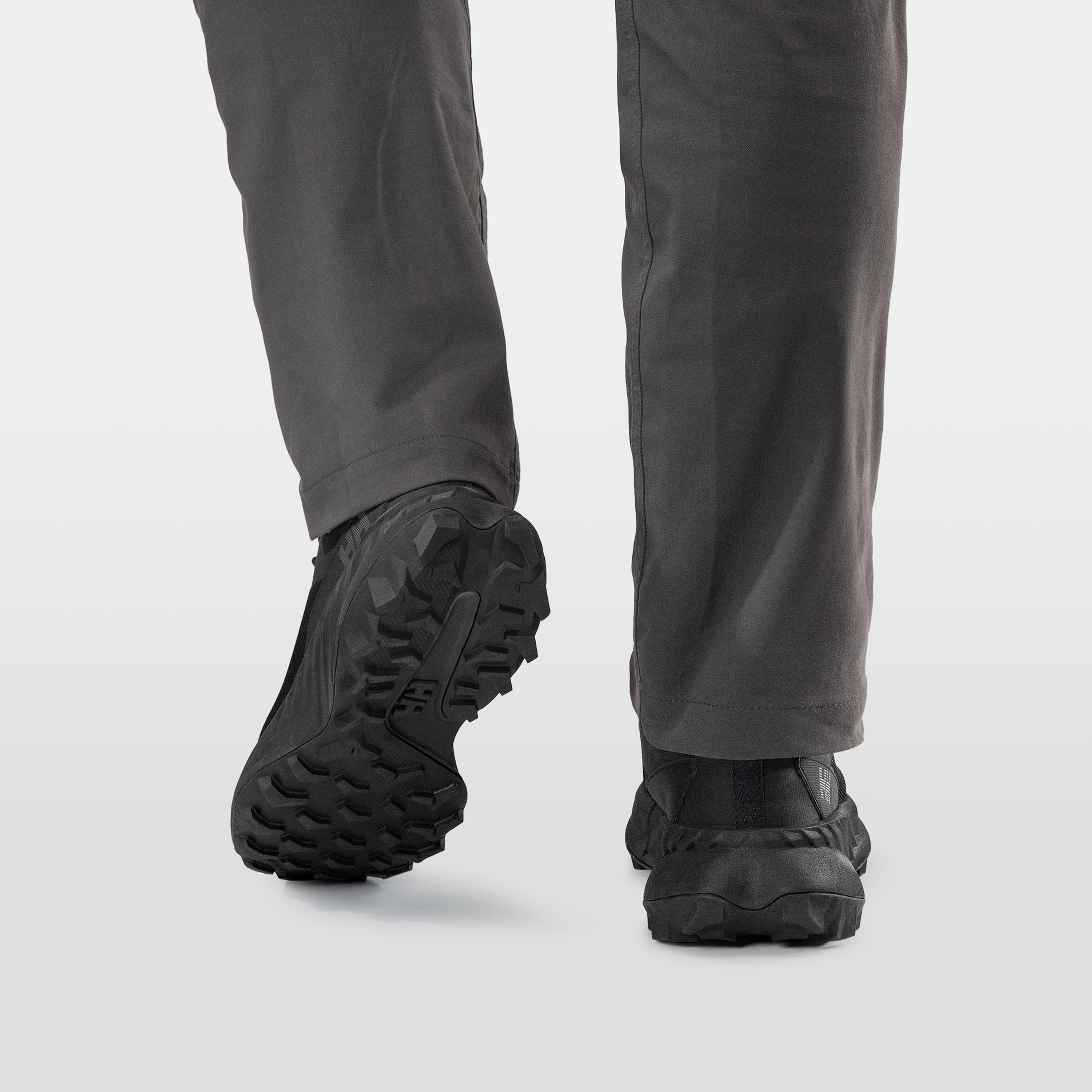 Men’s AWE Hiker DWR Shoe - 990 BLACK/BLACK