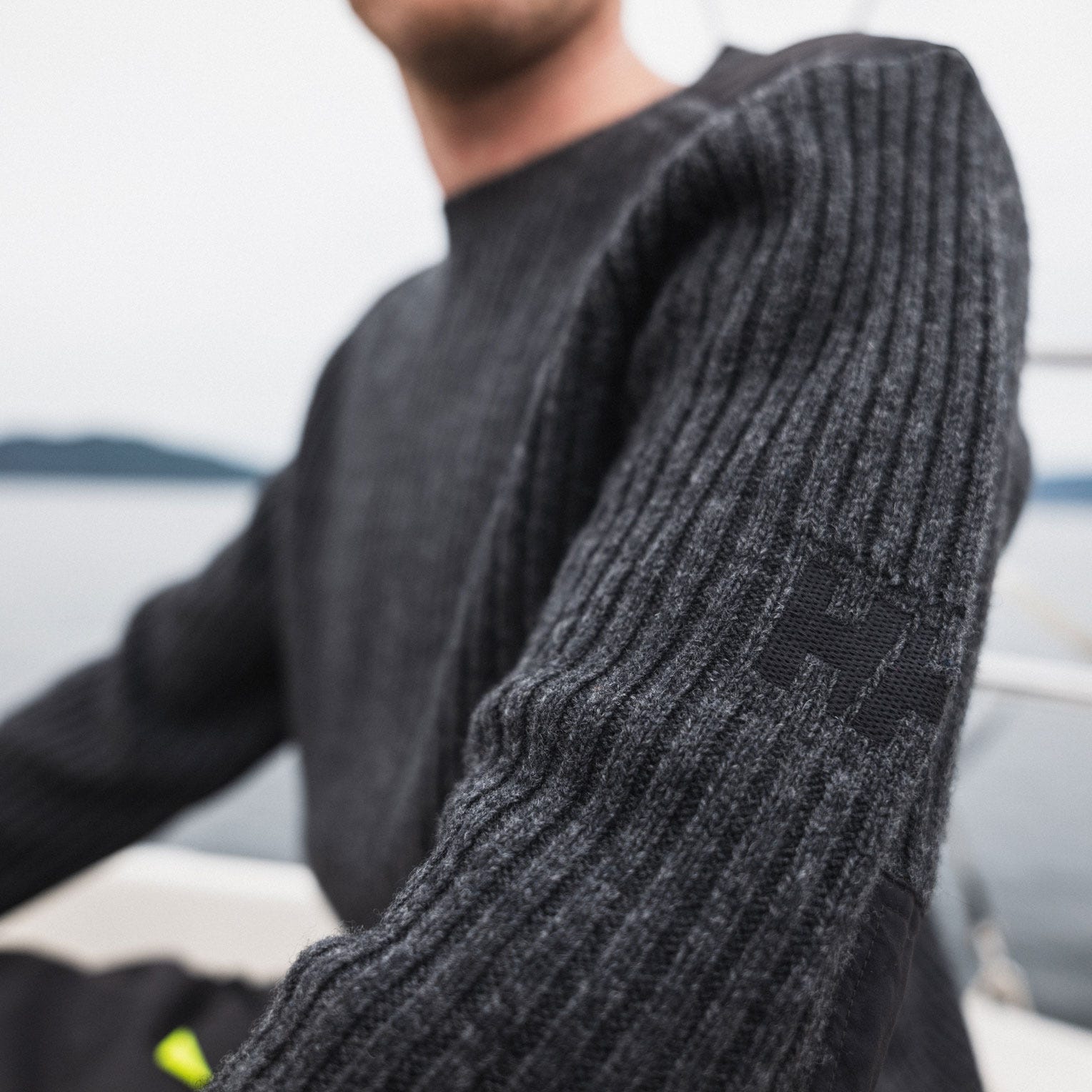Men's Arctic Rigging Sweater - 980 EBONY