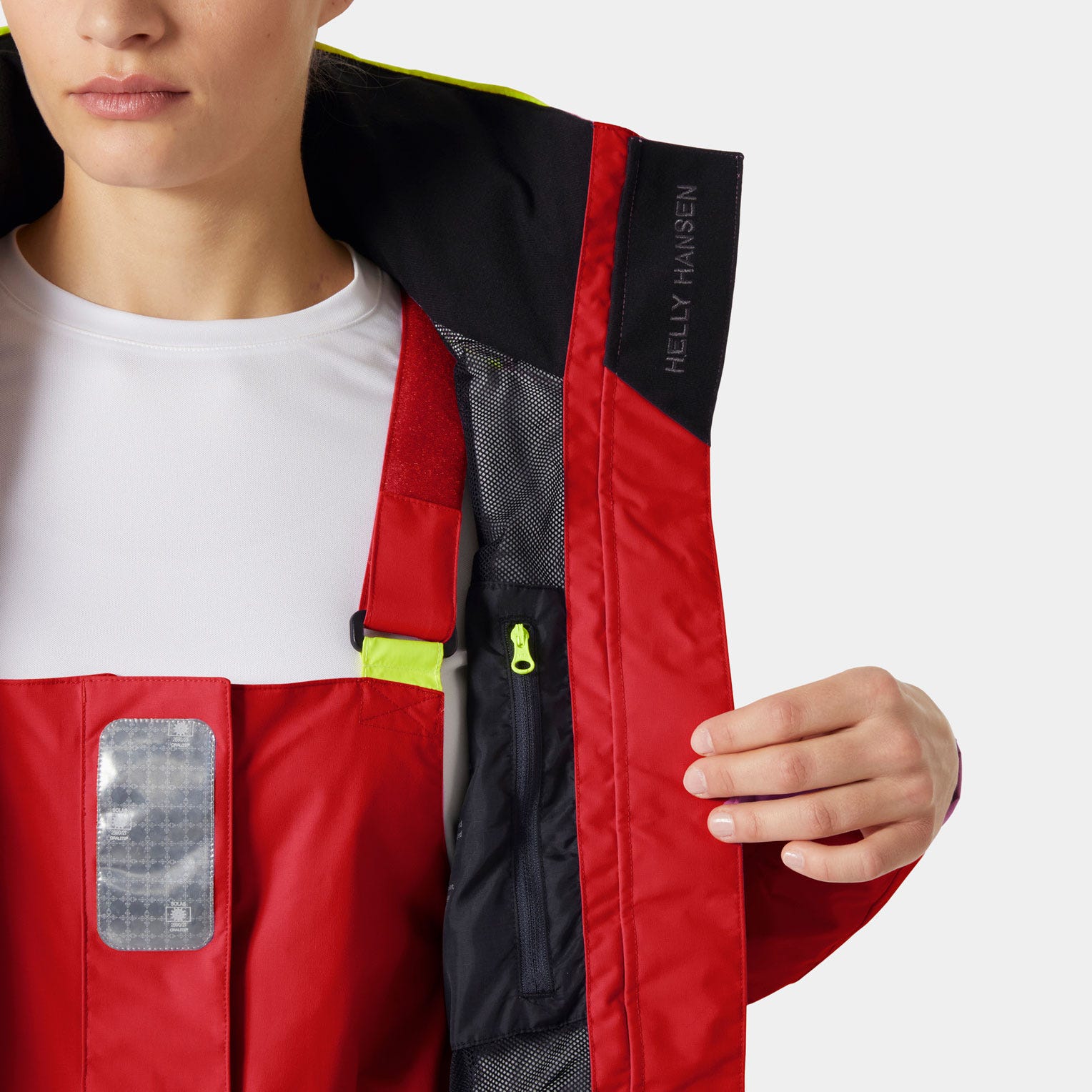 Women's Pier 4.0 Jacket - 222 ALERT RED