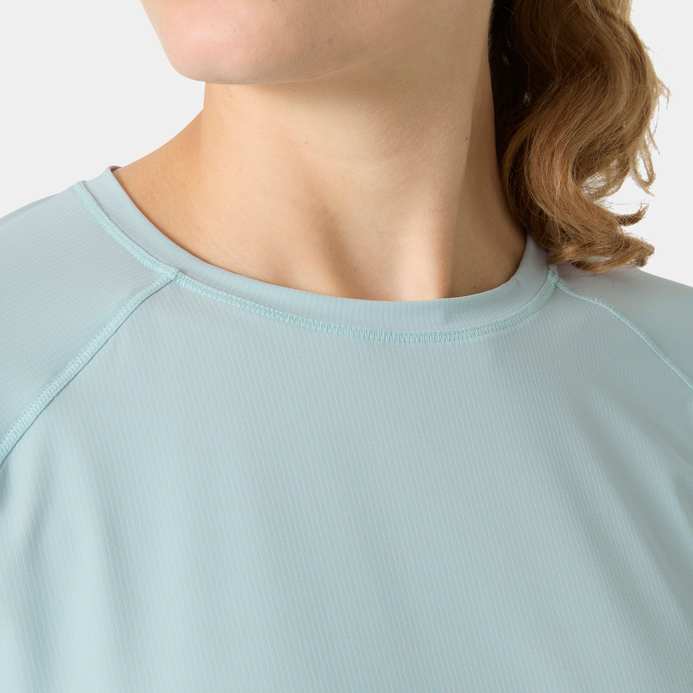 Women's Shine Long Sleeve Crew - 537 BARELY BLUE