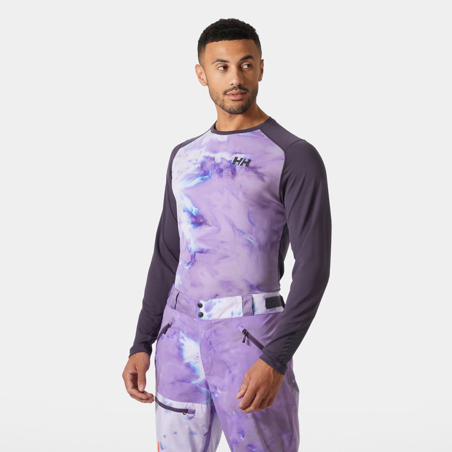 Men's LIFA® ACTIVE Crew Base Layer - 660 BLACK GRAPE