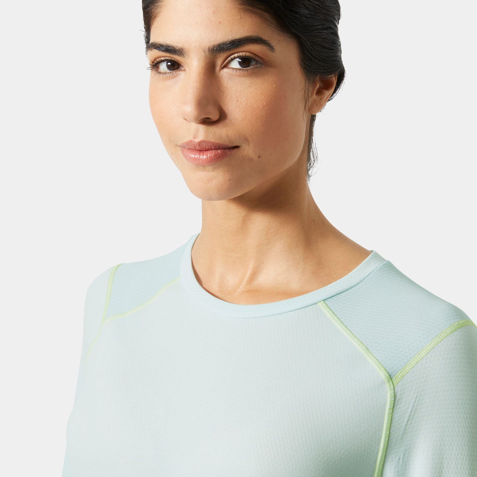 Women's LIFA® ACTIVE Crew Base Layer - 562 ICICLE