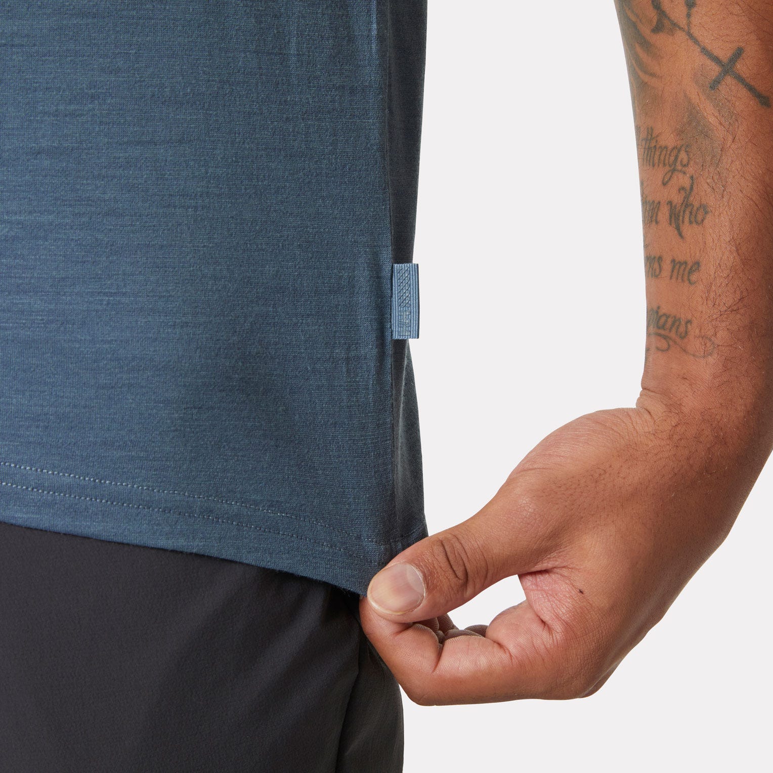 Men’s HH Durawool T-Shirt - 601 WASHED NAVY