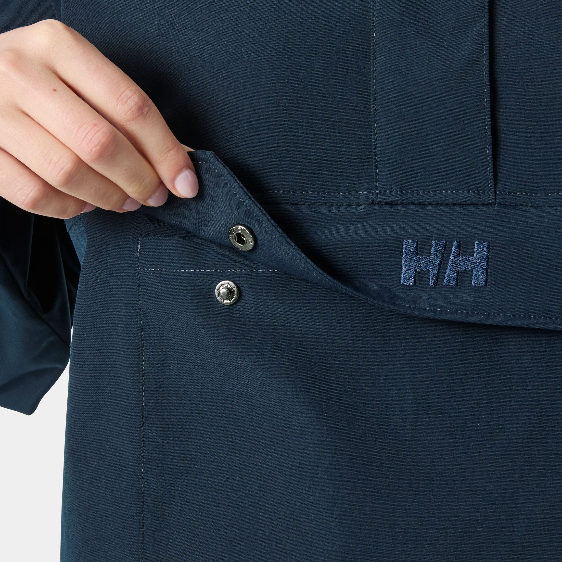 Women's Escape Anorak - 597 NAVY