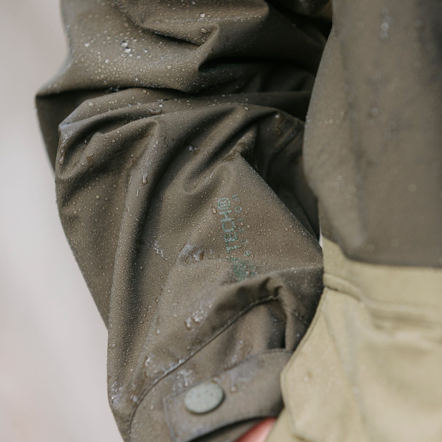 Men's Escape Utility Rain Jacket - 431 UTILITY GREEN