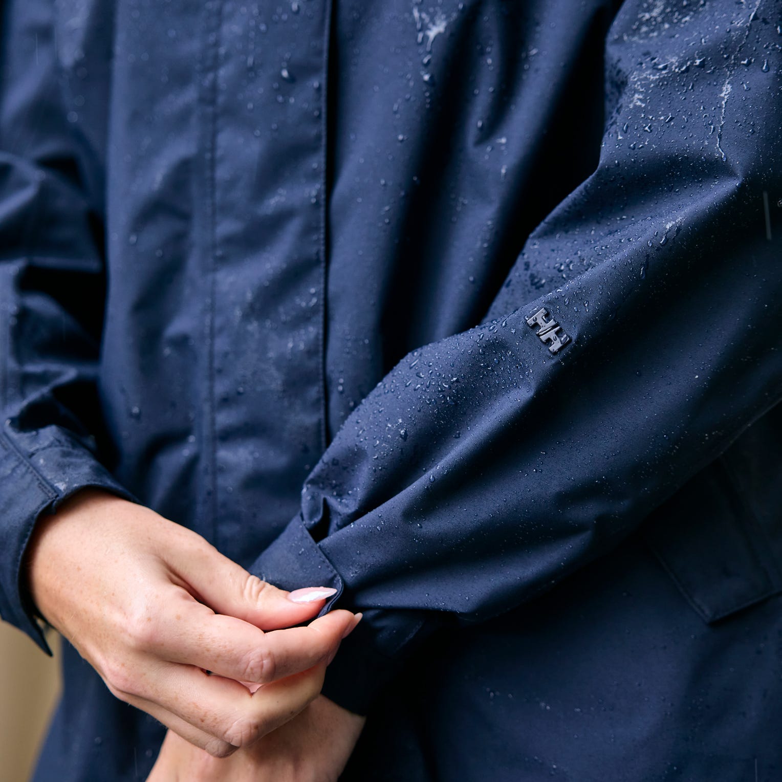 Women's Valentia 2.0 Raincoat - 597 NAVY