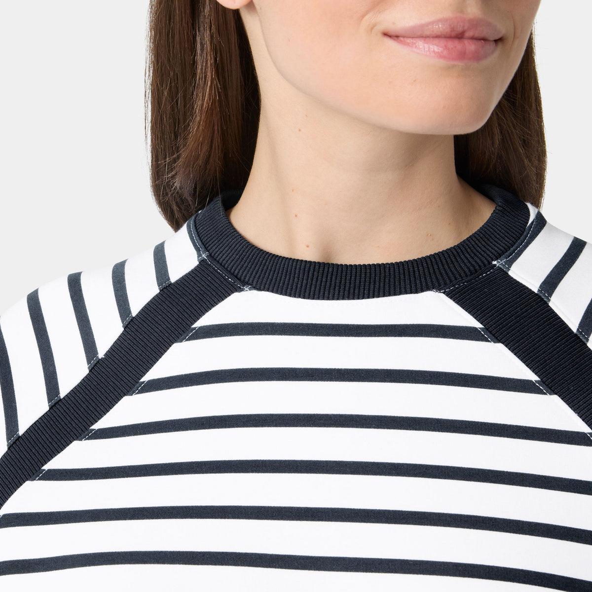 Women's Capri Sweatshirt - 001 WHITE NAVY