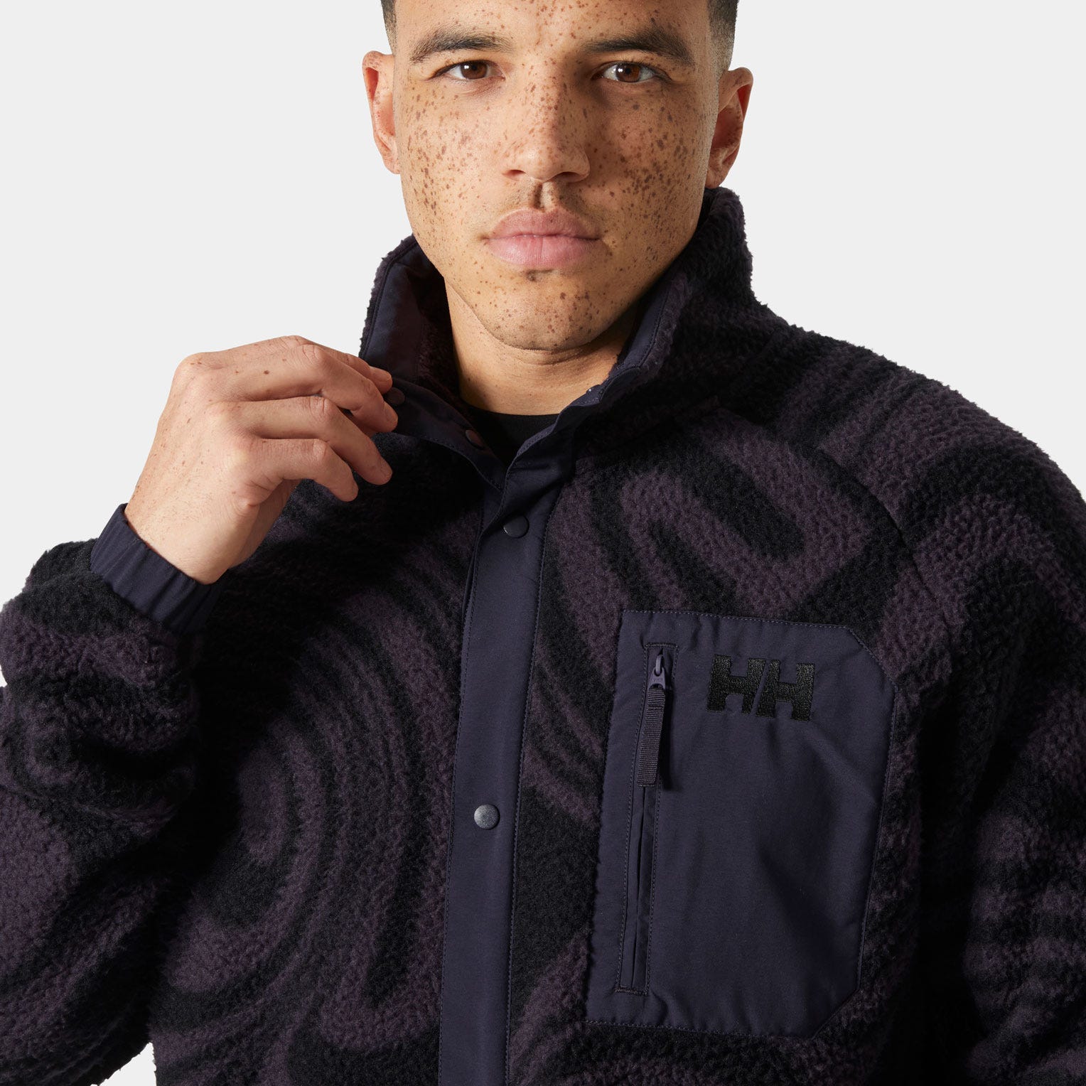 Men's Panorama Printed Pile Snap - 660 BLACK GRAPE