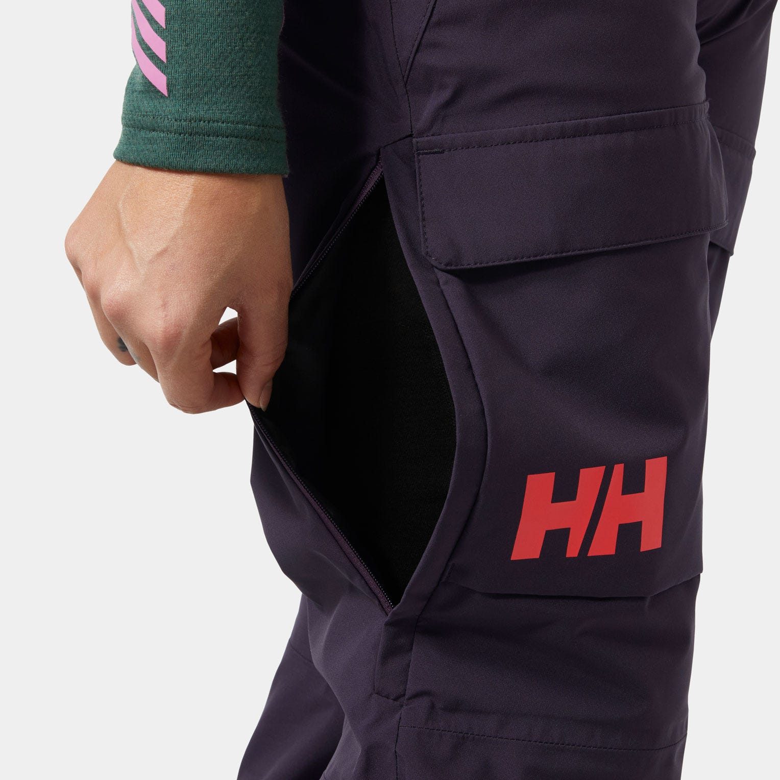 Women's Switch Cargo Pants - 660 BLACK GRAPE