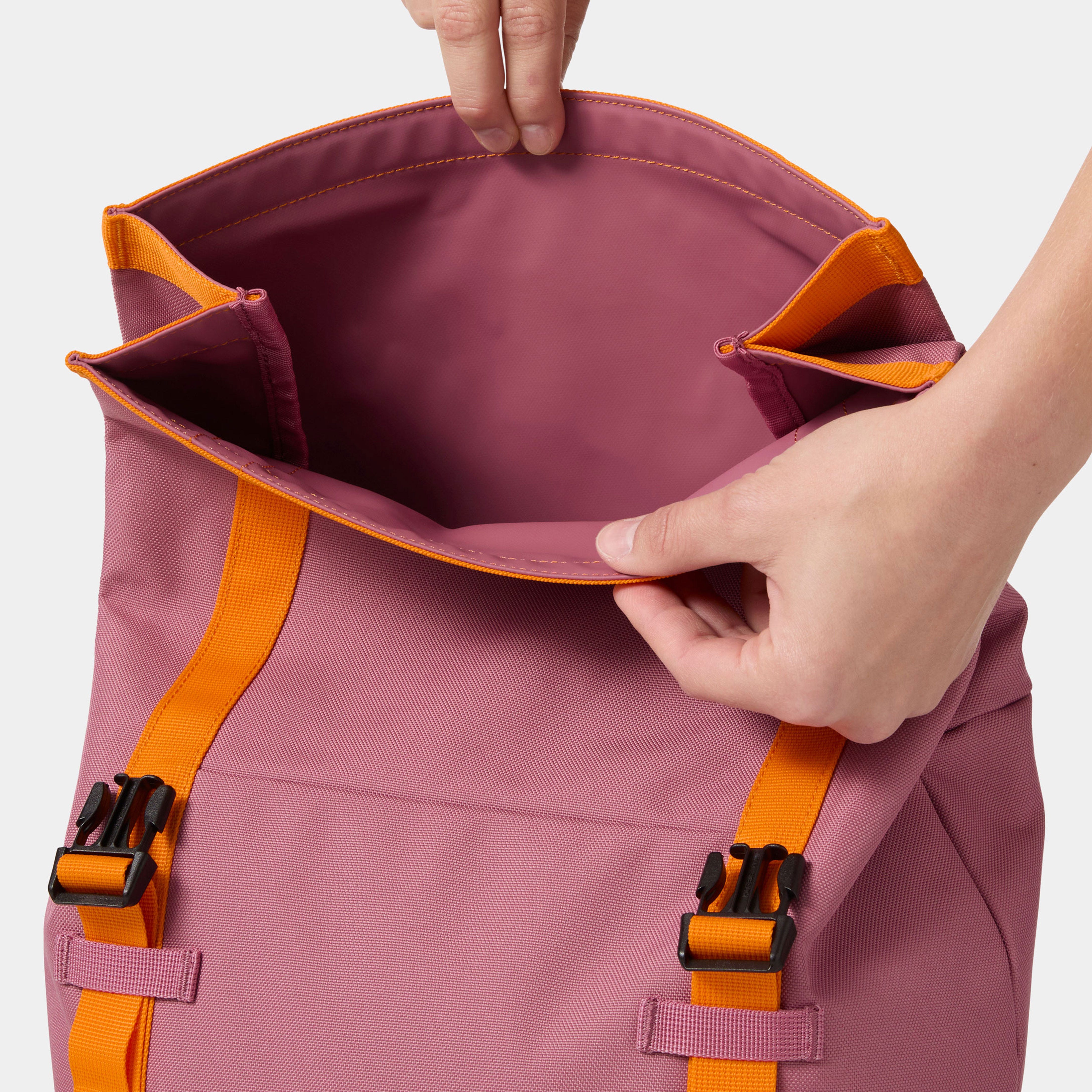 Stockholm Backpack - 664 WILDBERRY